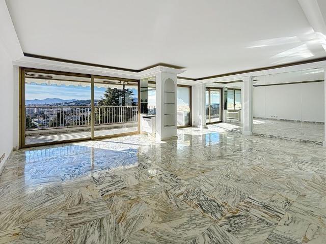 Appartement de 4 pièces de luxe en vente à Cannes, Provence Alpes Côte d'Azur