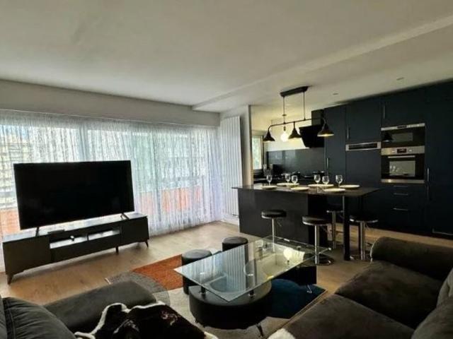 Appartement de 4 pièces de luxe en vente à Clichy, Île de France