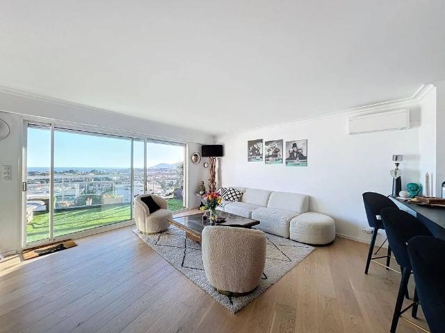 Appartement de 4 pièces de luxe en vente à Le Cannet, Provence Alpes Côte d'Azur