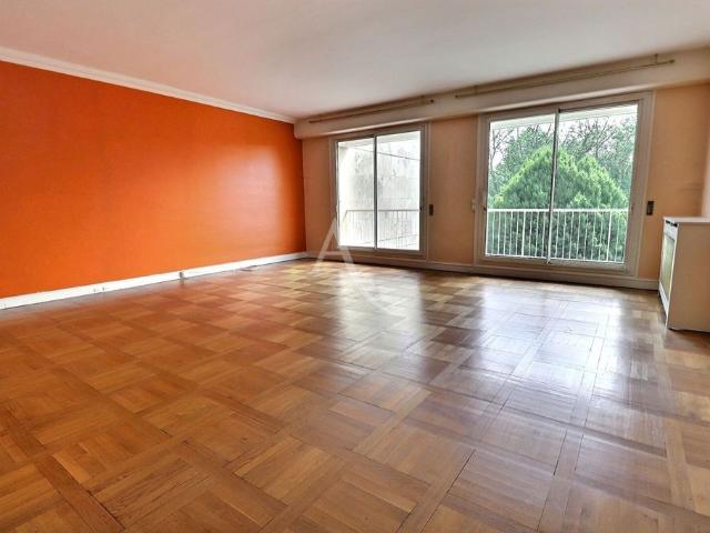 Appartement de 4 pièces de luxe en vente à Le Mesnil le Roi, France