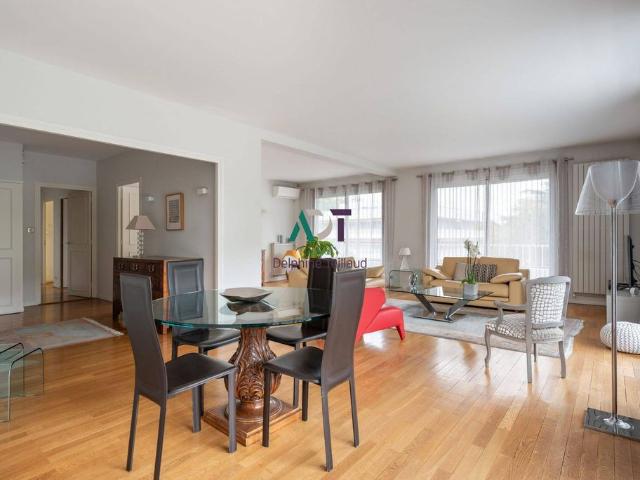 Appartement de 4 pièces de luxe en vente à Meylan, France