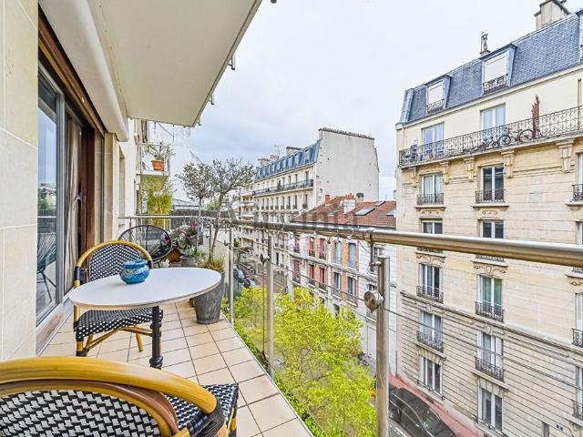 Appartement de 4 pièces de luxe en vente à Saint Mandé, France