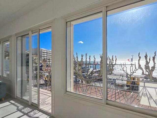 Appartement de 4 pièces de luxe en vente à Saint Raphaël, France