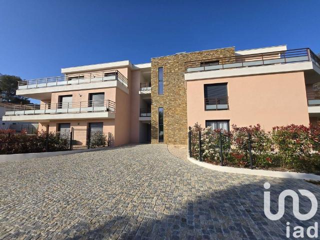Appartement de 4 pièces de luxe en vente à Saint Raphaël, Provence Alpes Côte d'Azur