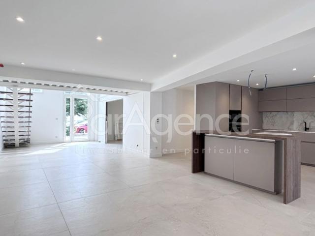 Appartement de 4 pièces de luxe en vente à Royan, France