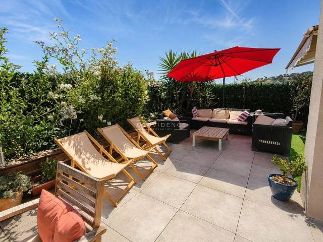Appartement de 4 pièces de luxe en vente à Vallauris, France