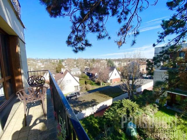 Appartement de luxe de 4 pièces en vente à Sèvres, Île de France