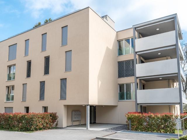 Appartement de 4.5 pièces au rez de chaussée!