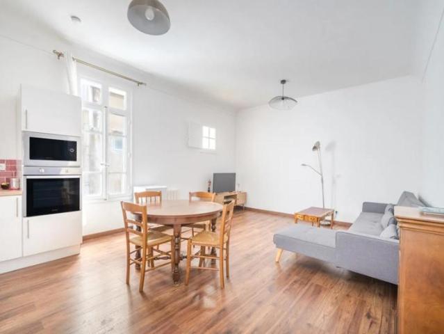 Charmant appartement rénové à Sète