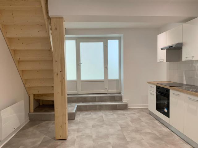 Appartement de 58 m2 entièrement rénovée, proche toutes comm