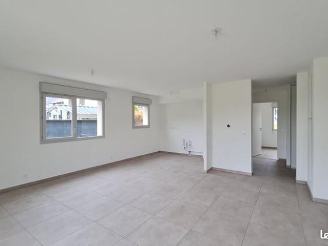 Appartement de 5 pièces 98 m² avec stationnements