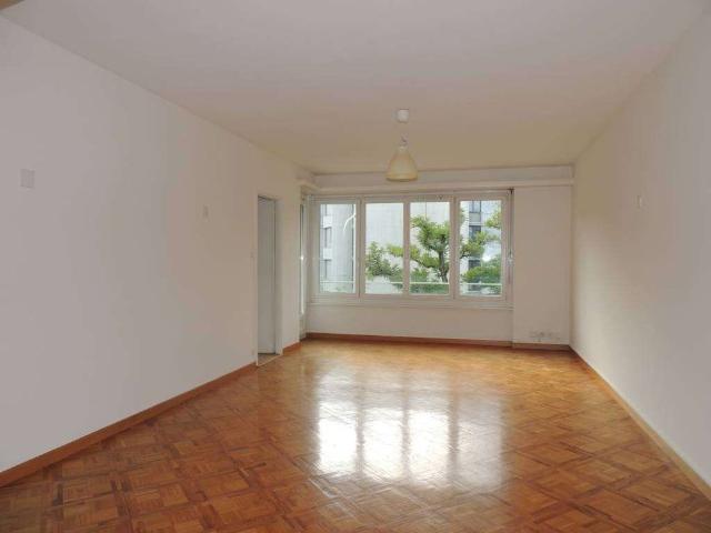 Appartement de 5 pièces avec balcon à Champel