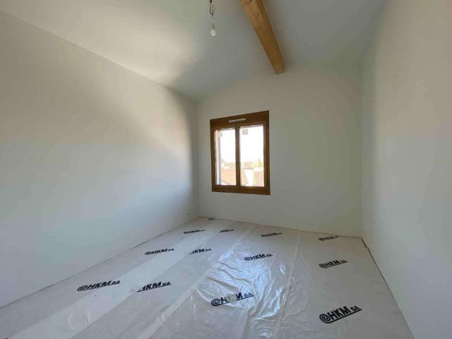 Appartement de 5 pièces avec loggia au dernier étage dans immeuble neuf à Bernex