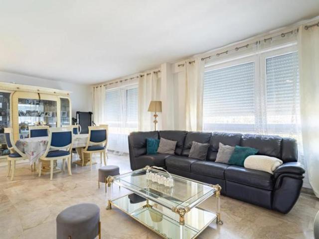 Appartement de 6 pièces de 141 m² à Aubervilliers