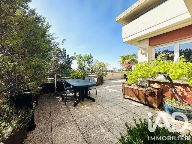 Appartement de 5 pièces de luxe en vente à Châtillon, France
