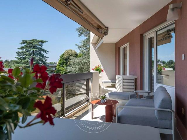 Appartement de luxe 4 chambres en vente à Écully, Auvergne Rhône Alpes