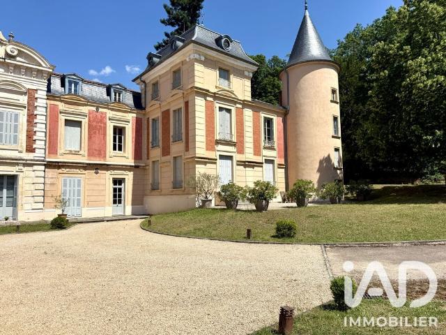 Appartement de 5 pièces de luxe en vente à Éveux, France