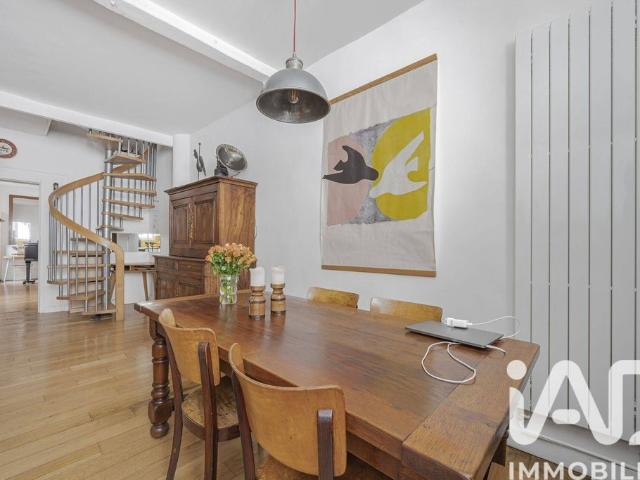 Appartement de 5 pièces de luxe en vente à Montmartre, Abbesses, Grandes Carrières, France