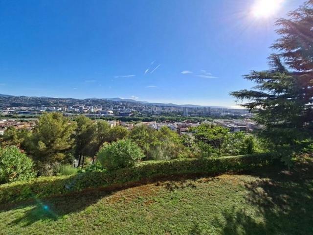 Appartement de 5 pièces de luxe en vente à Saint Laurent du Var, France