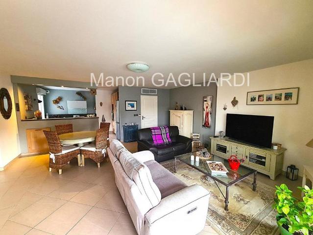 Appartement de 5 pièces de luxe en vente à Six Fours les Plages, France