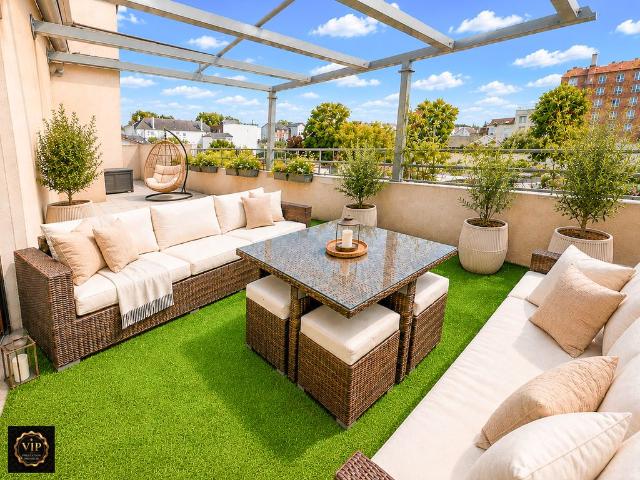 Appartement de 5 pièces de luxe en vente à Puteaux, France