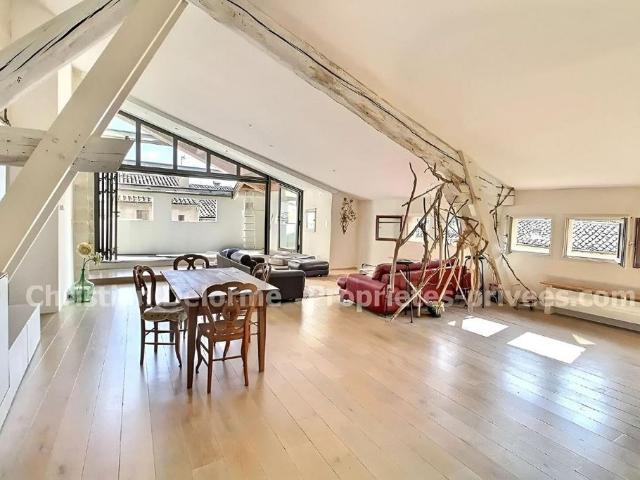 Appartement de 5 pièces de luxe en vente à Uzès, France