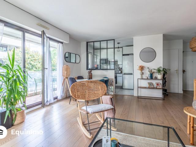 Appartement de 63,50m2, avec terrasse de 10,50m2, situé rue