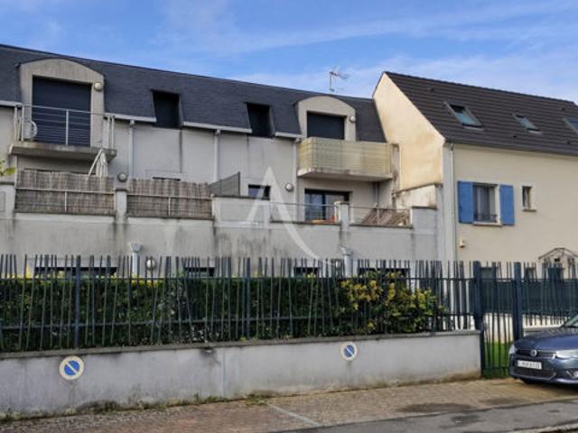 Appartement de 61m2 avec jardin privatif de 115m², Résidence de 2013, Orsay
