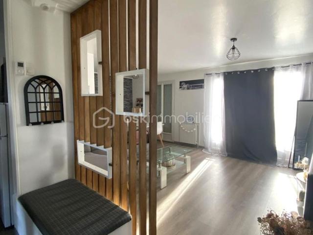 Appartement de 65 m² à Saint Uze