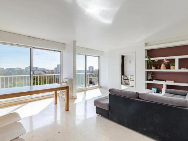 Appartement lumineux de 120 m² avec 5 chambres