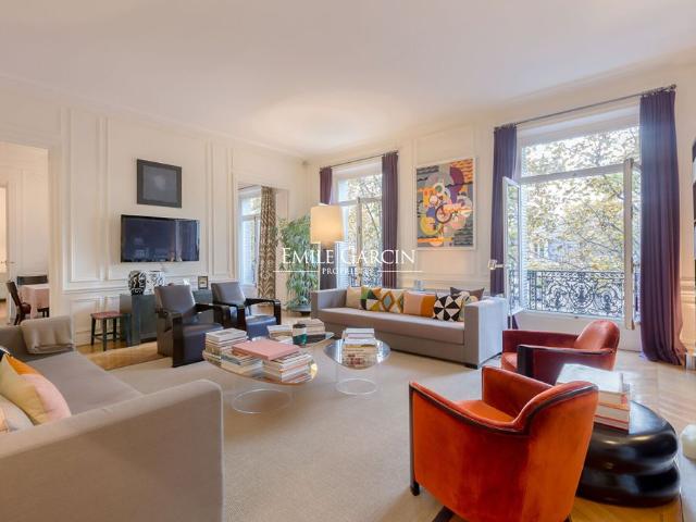 Appartement de 6 pièces de luxe à Tour Eiffel, Invalides – Ecole Militaire, Saint Thomas d’Aquin, Paris, Île de France