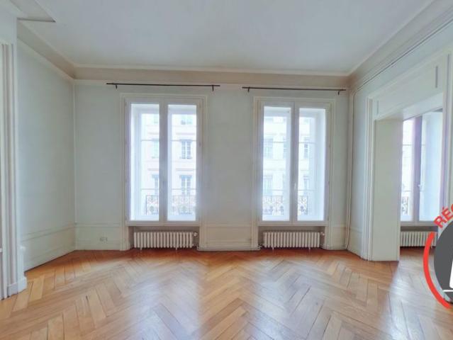 Appartement de 6 pièces de luxe en location à Lyon, Auvergne Rhône Alpes