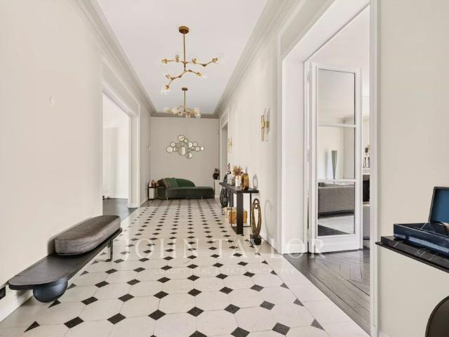 Appartement de 6 pièces de luxe en vente à La Muette, Auteuil, Porte Dauphine, Paris, Île de France