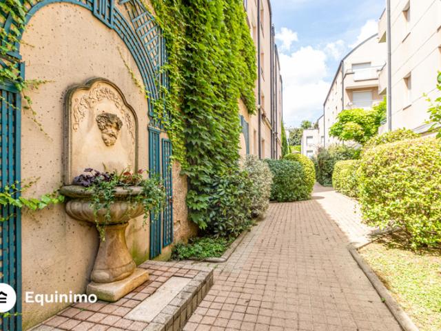 Appartement de 75m2, avec balcon de 5,50m2, situé avenue du