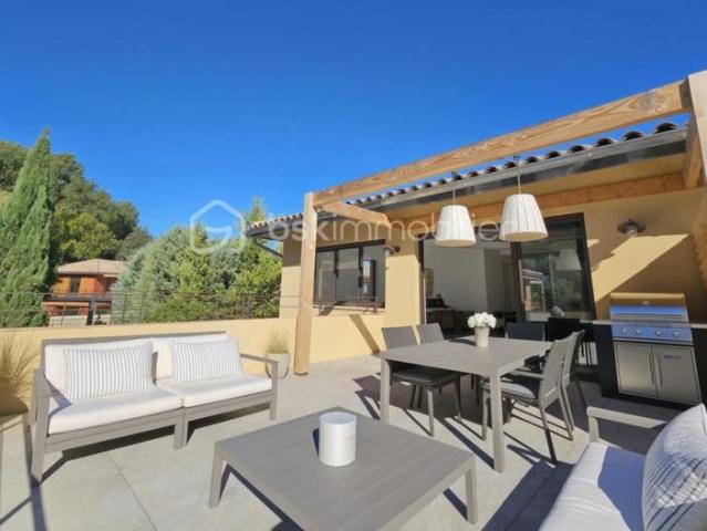 APPARTEMENT DE 79 M² AVEC TERRASSE – DRAGUIGNAN
