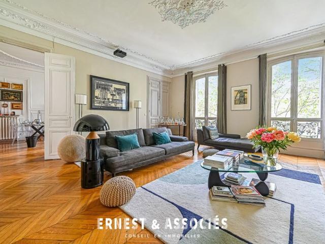Appartement de 7 pièces de luxe à Canal Saint Martin, Château d’Eau, Porte Saint Denis, Paris, Île de France