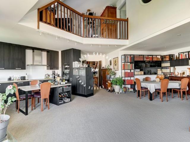 Appartement de 7 pièces de luxe en vente à Suresnes, France