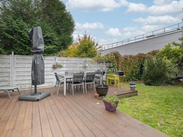 Appartement de 80 m² esprit maison avec 130 m² de jardins, quartier résidentiel recherché à Argenteuil