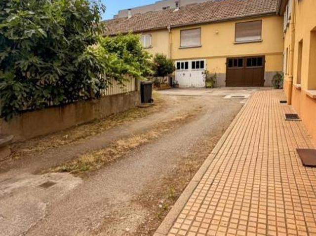 Appartement de 81.54 m² avec un studio indépendant de 26 m² et un garage