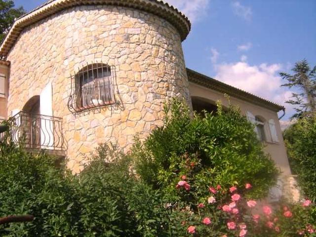 Appartement de 84m2 à louer sur Le Bar sur Loup