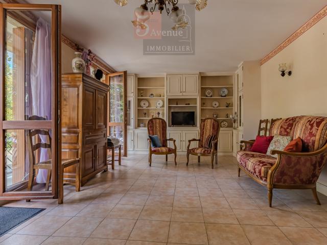 Appartement de 84m2 à vendre à chantilly avec parking