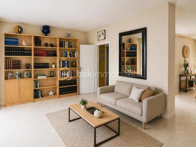 Appartement de 85 m² face à la forêt de Saint Cucufa