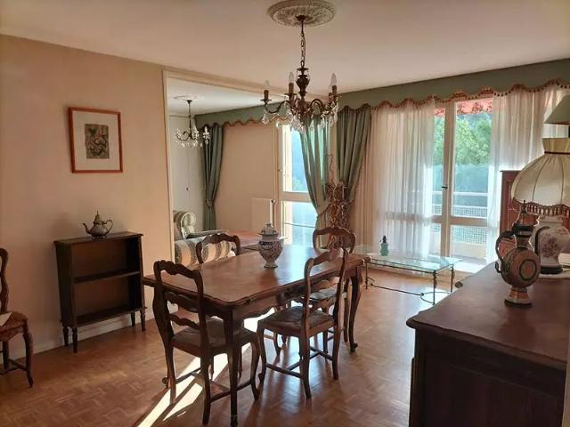 Appartement de 95m2 à louer sur Marseille 09