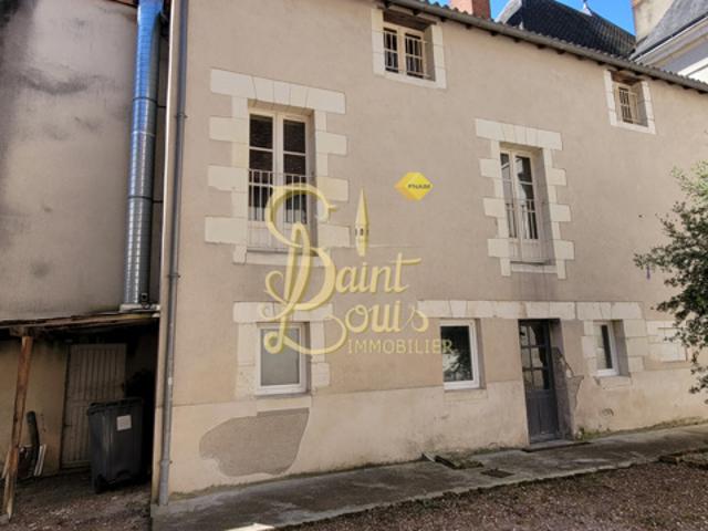 APPARTEMENT DE 96 M2 EN DUPLEX AVEC ESPACE DE RANGEMENT EN R