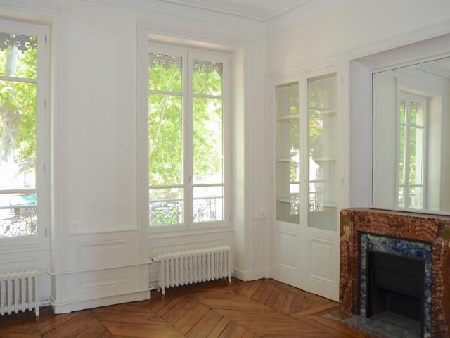 Appartement de 99m2 à louer sur Lyon 04