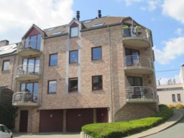 Appartement de 108 m² 3 chambres au calme à Ottignies