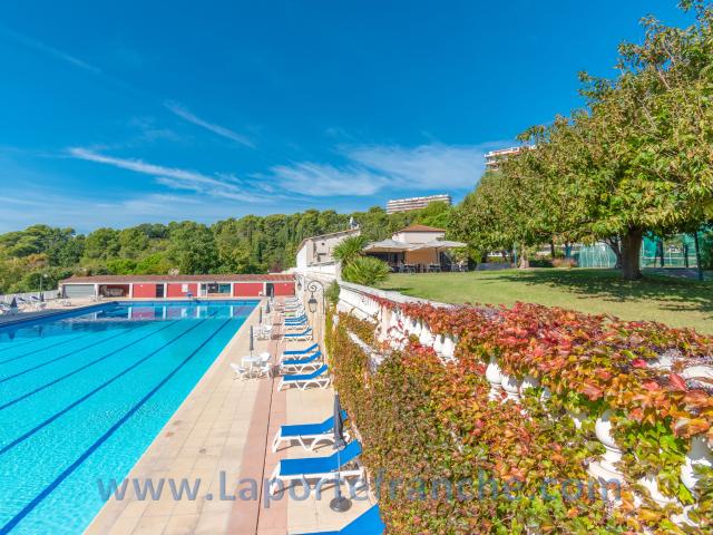 Appartement de 118 m2 vue mer dans résidence sécurisée parc piscine olympique