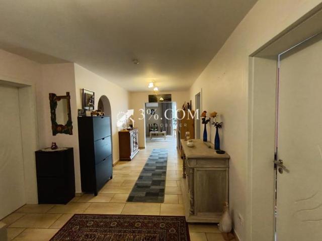 APPARTEMENT DE 142 M2 1ER ETAGE AVEC JARDIN ET GARAGE