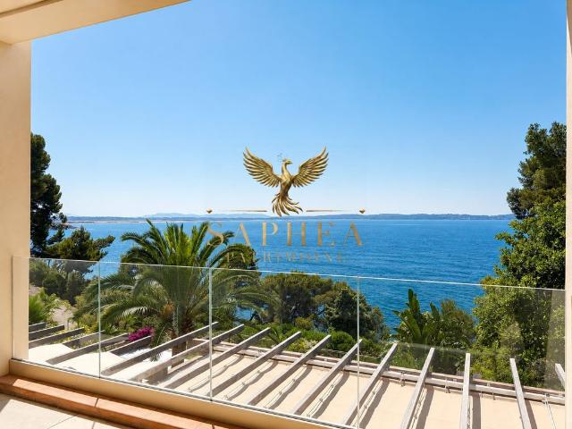 Appartement de 1 chambres de luxe en vente à Carqueiranne, France