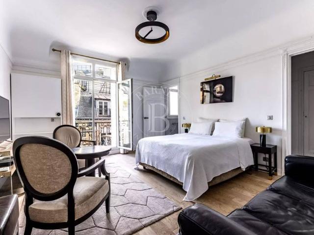 Appartement de 1 pièces de luxe en vente à Champs Elysées, Madeleine, Triangle d’or, Paris, Île de France